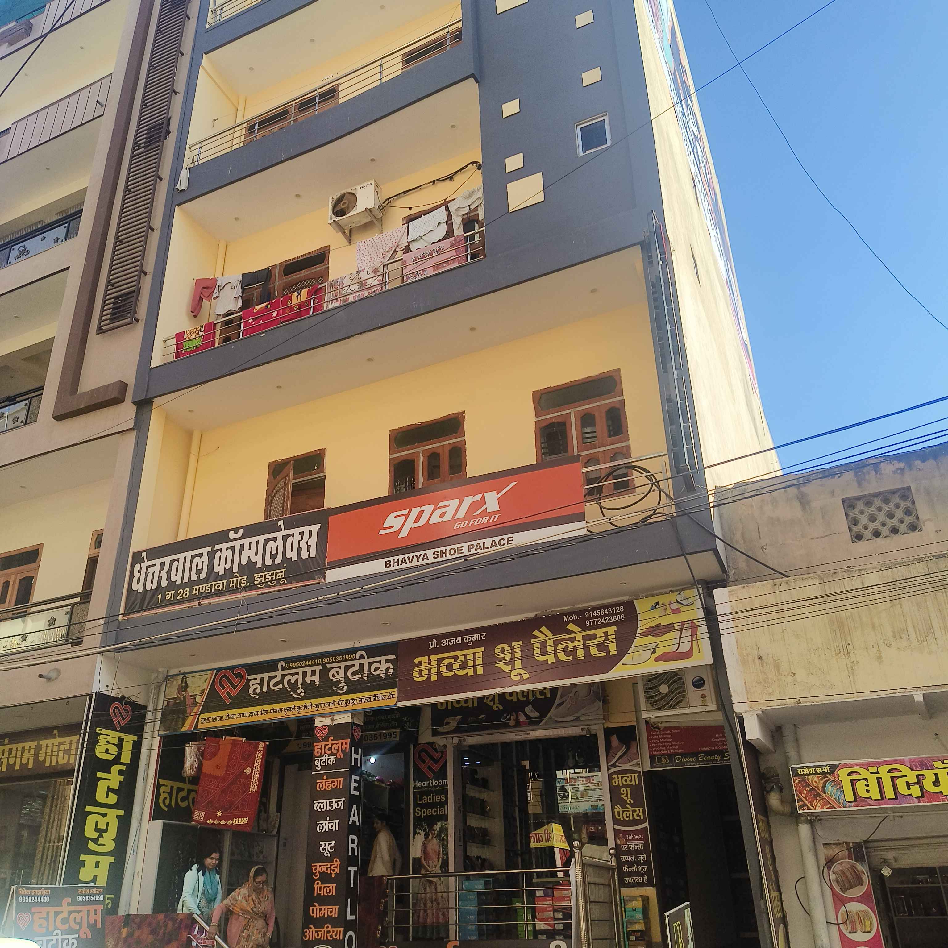 1 RK House/Villa for rent to Family, Girl