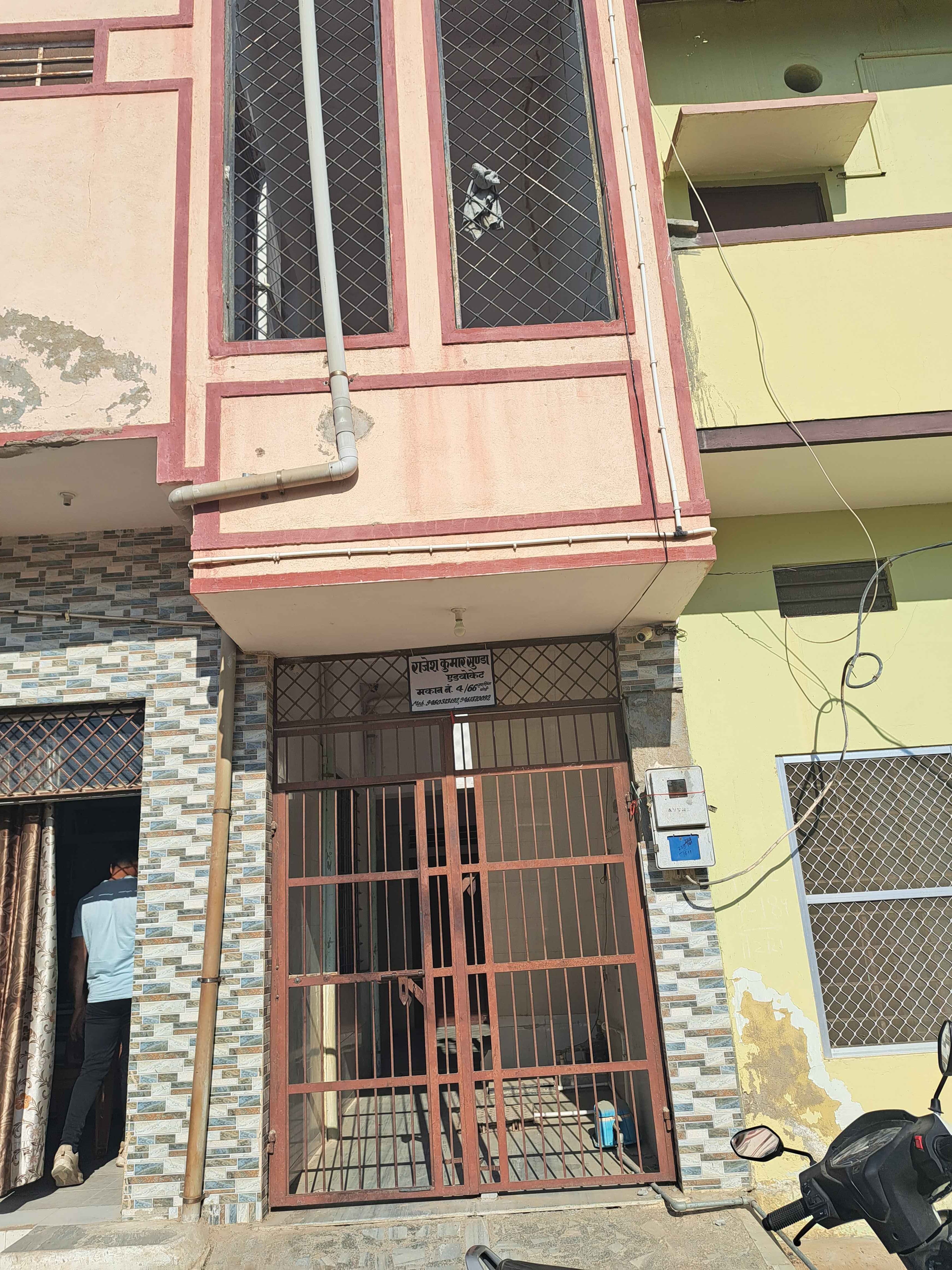 Single Room/Studio House/Villa for rent to Boy