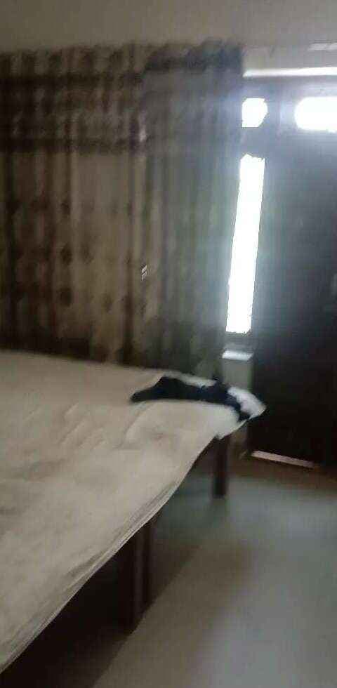 1 RK House/Villa for rent to Family