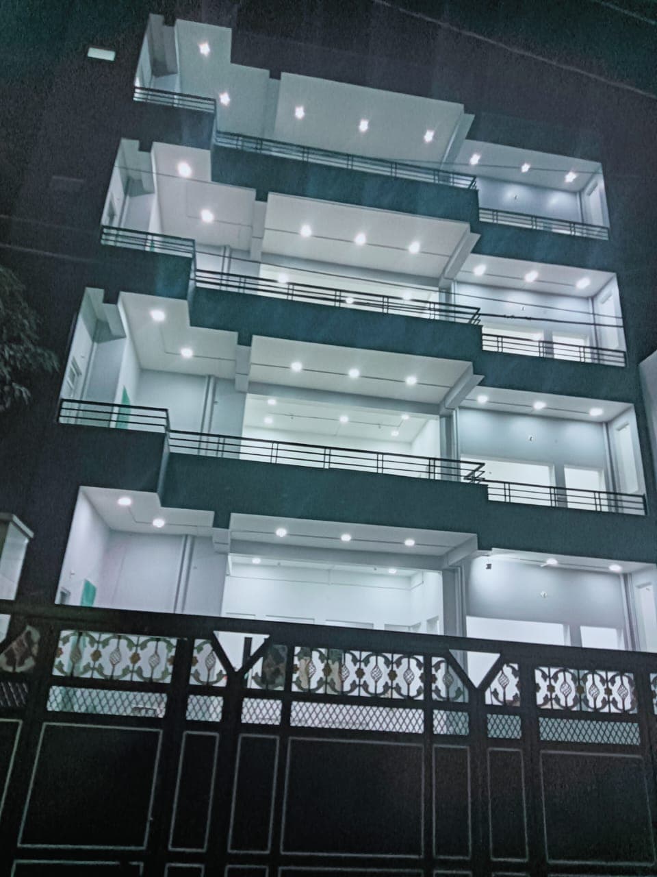 Entire Building for rent