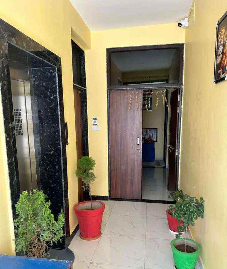 2 BHK Apartment for rent to Girl, Family