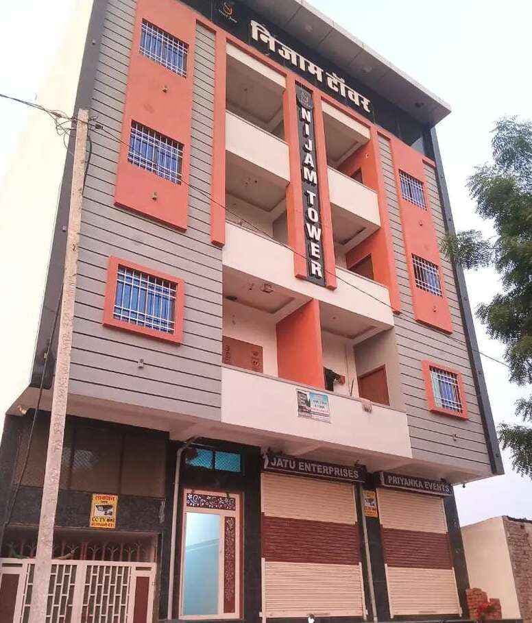 1 BHK Apartment for rent to Girl, Family, Employee