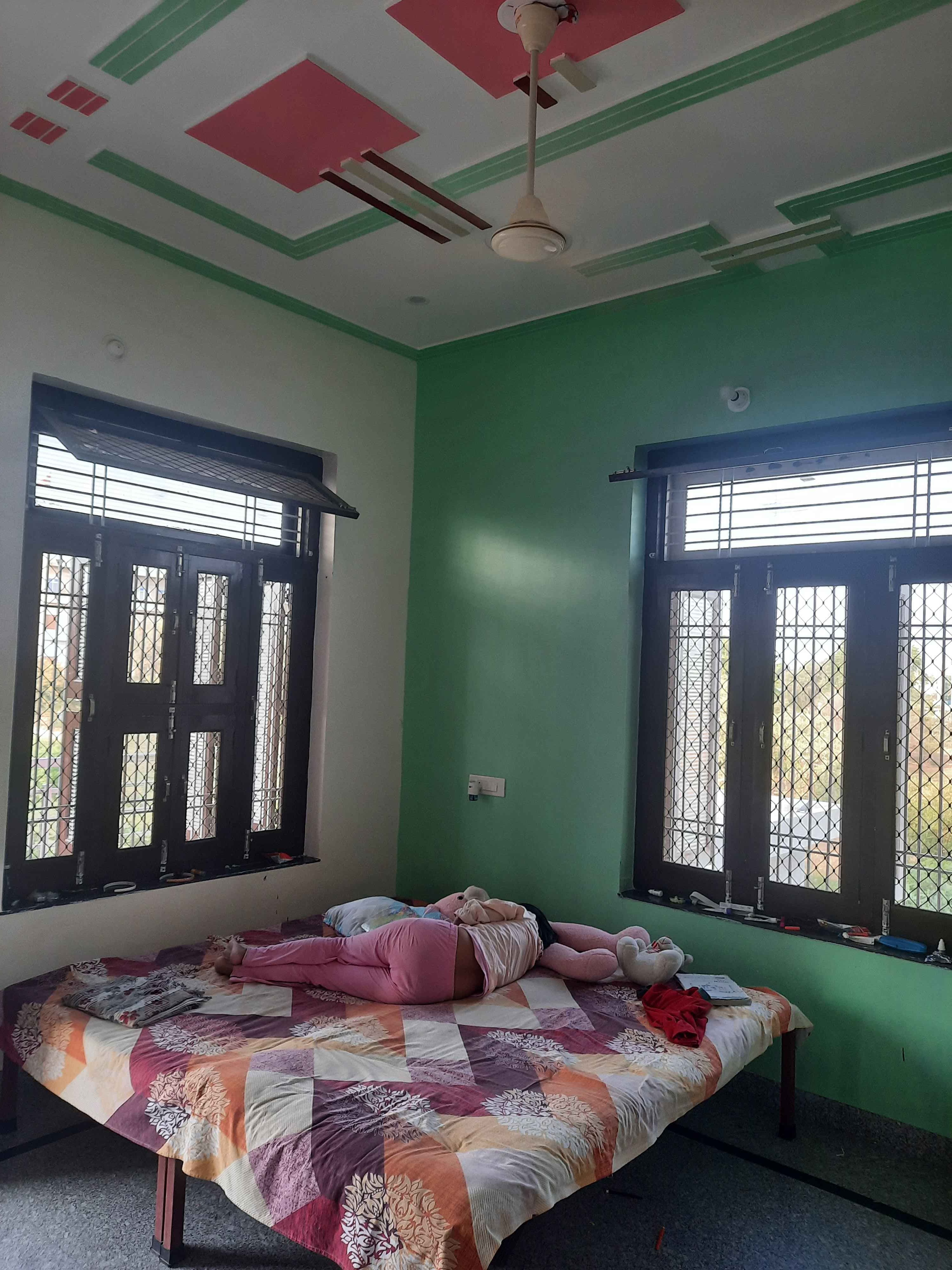 Single Room/Studio House/Villa for rent to Boy, Girl, Family, Student, Employee, Sibling