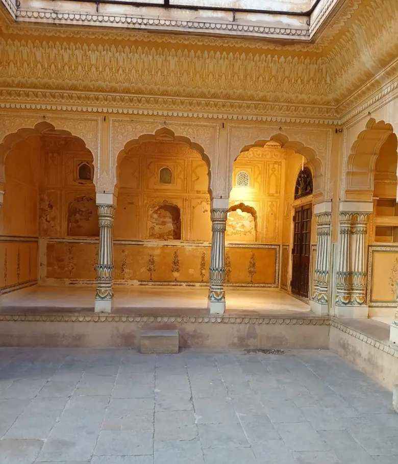 1 BHK House/Villa for rent to Girl, Family