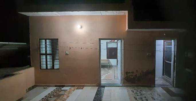 Single Room/Studio House/Villa for rent to Girl, Family