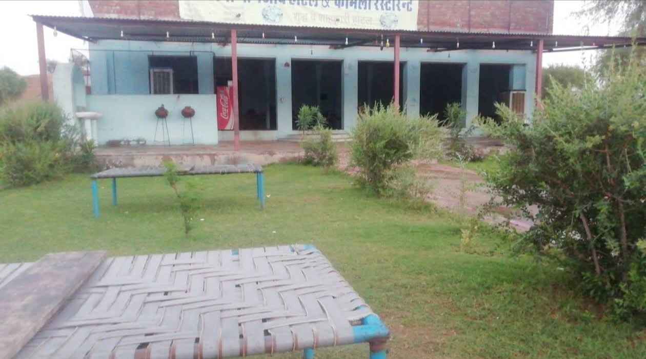 Dining Space for rent