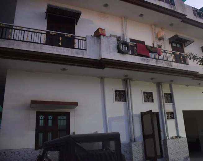 2 BHK Apartment for rent to Family, Girls