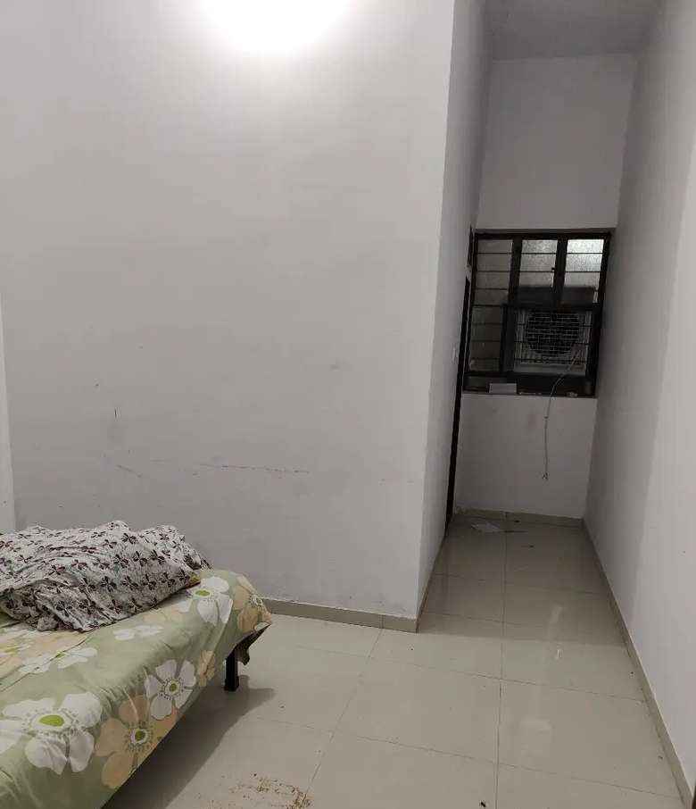 Single Room/Studio House/Villa for rent to Boys, Girls, Family, Students, Employee, Sibling