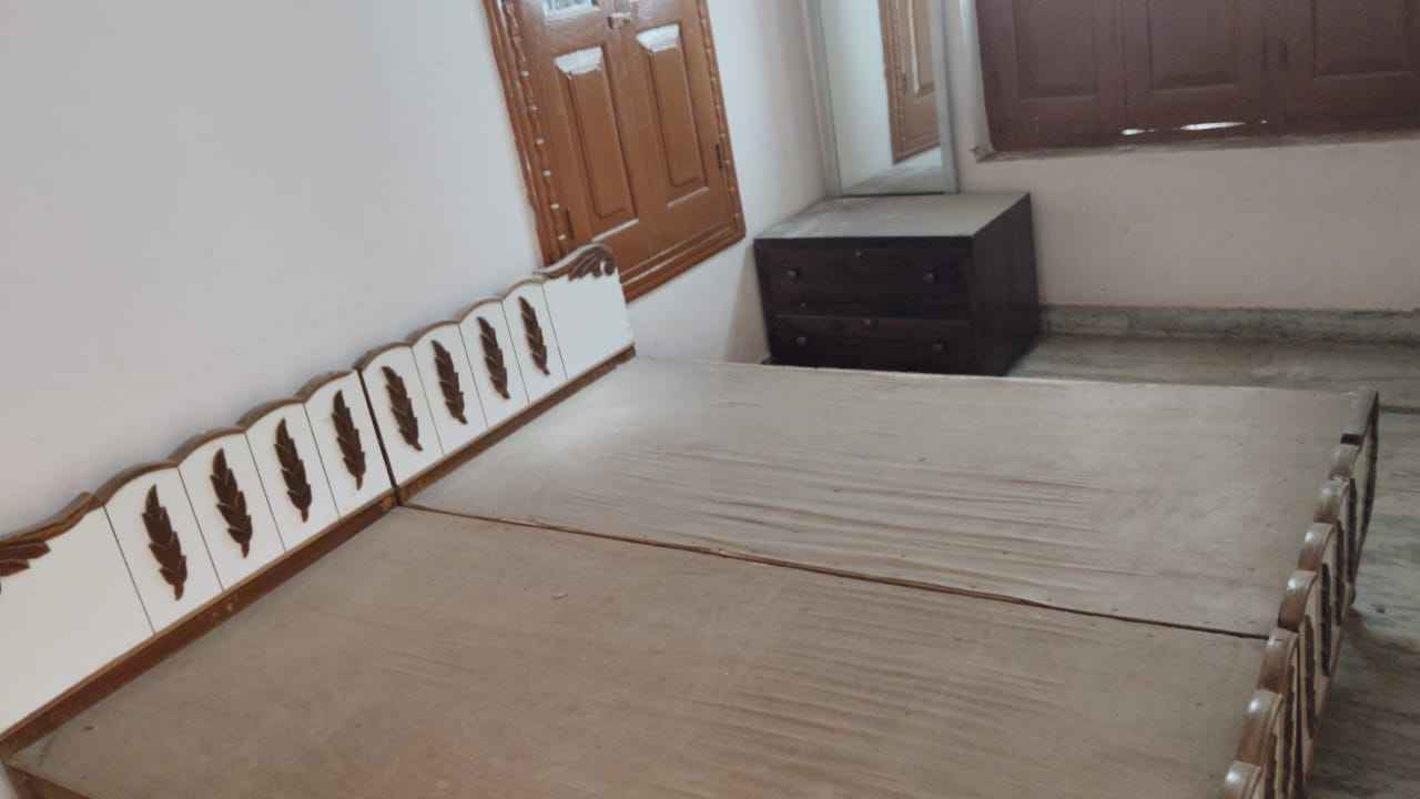 2 Rooms House/Villa for rent to Employee