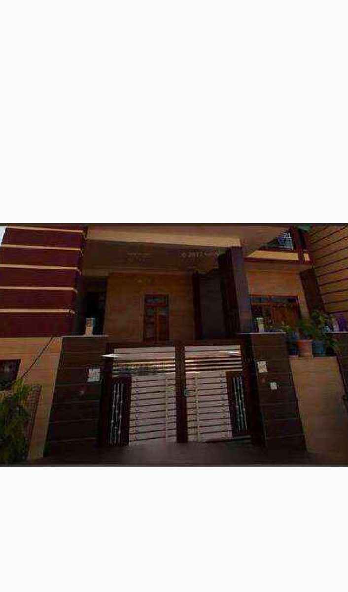 Single Room/Studio House/Villa for rent to Boys, Girls