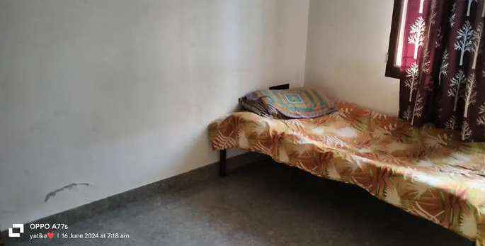 Single Room/Studio House/Villa for rent to Girls