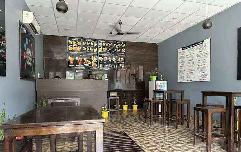Dining Space for rent