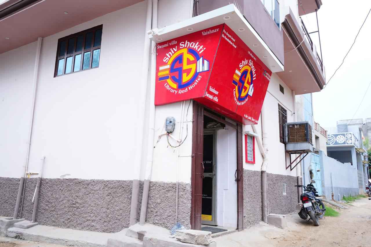 Hostel For Boys