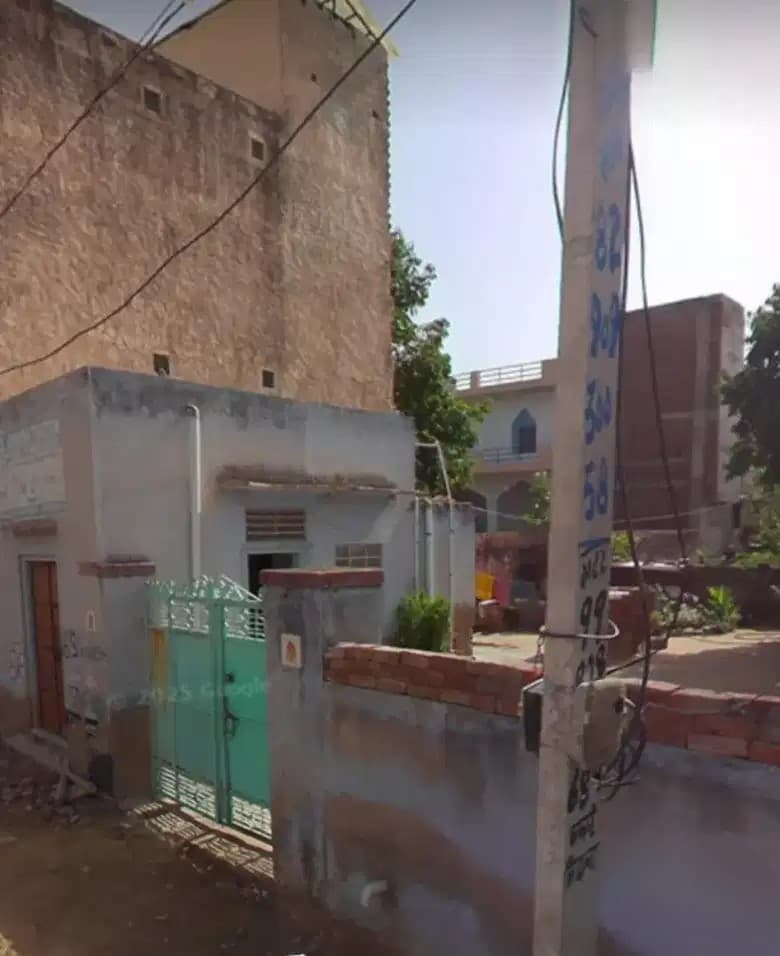 2 BHK House/Villa for rent to Family, Students