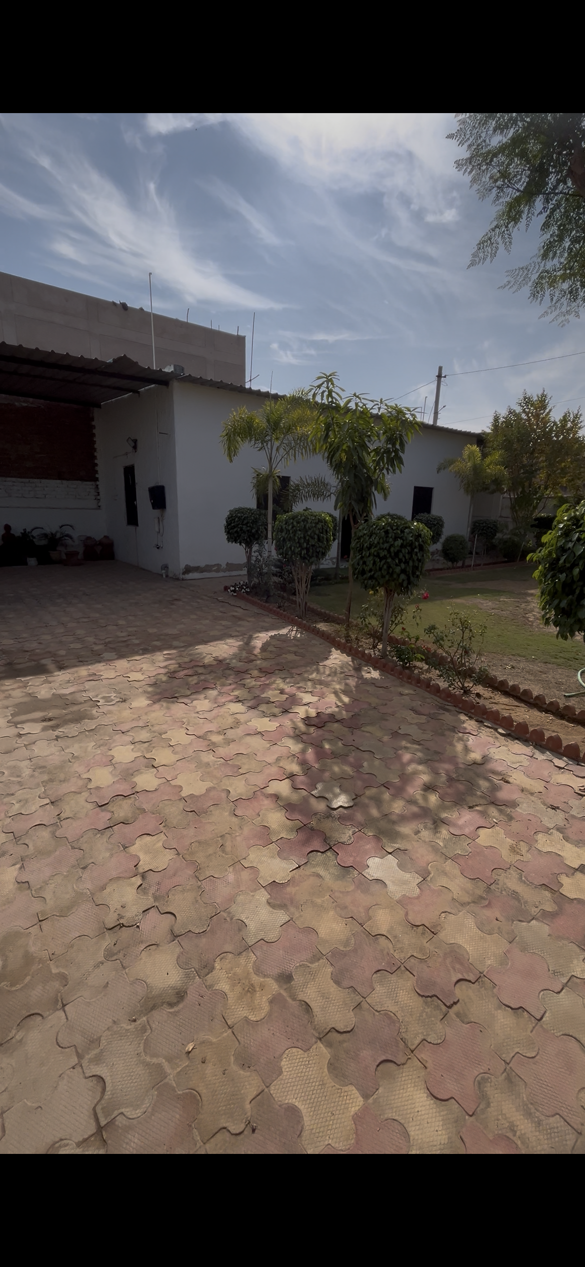 1 RK Farm House for rent to Family, Employee, Sibling