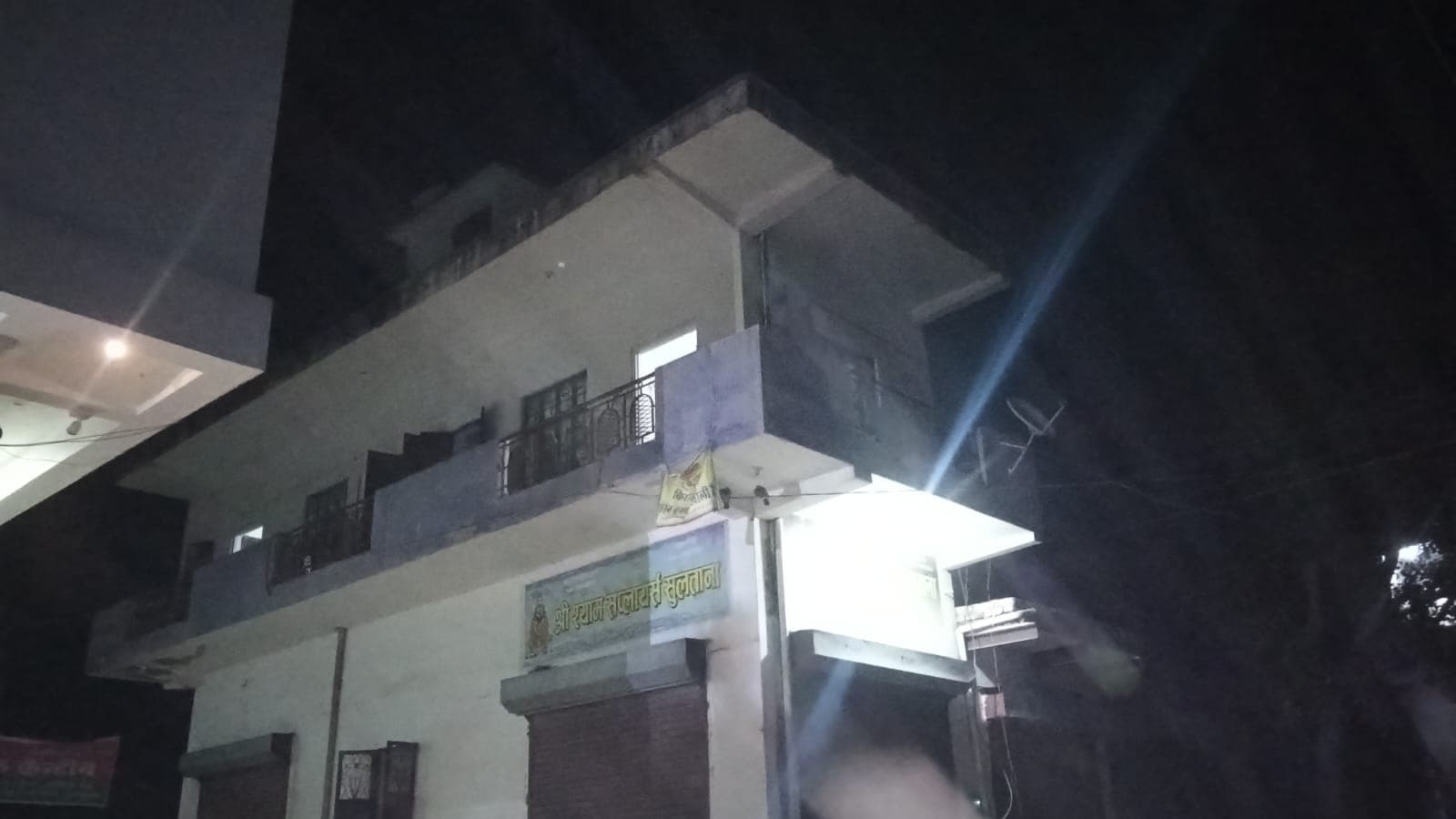 2 BHK in Entire Home for Rent for Sibling, Employee, Couple, Students, Family, Girls, Boys