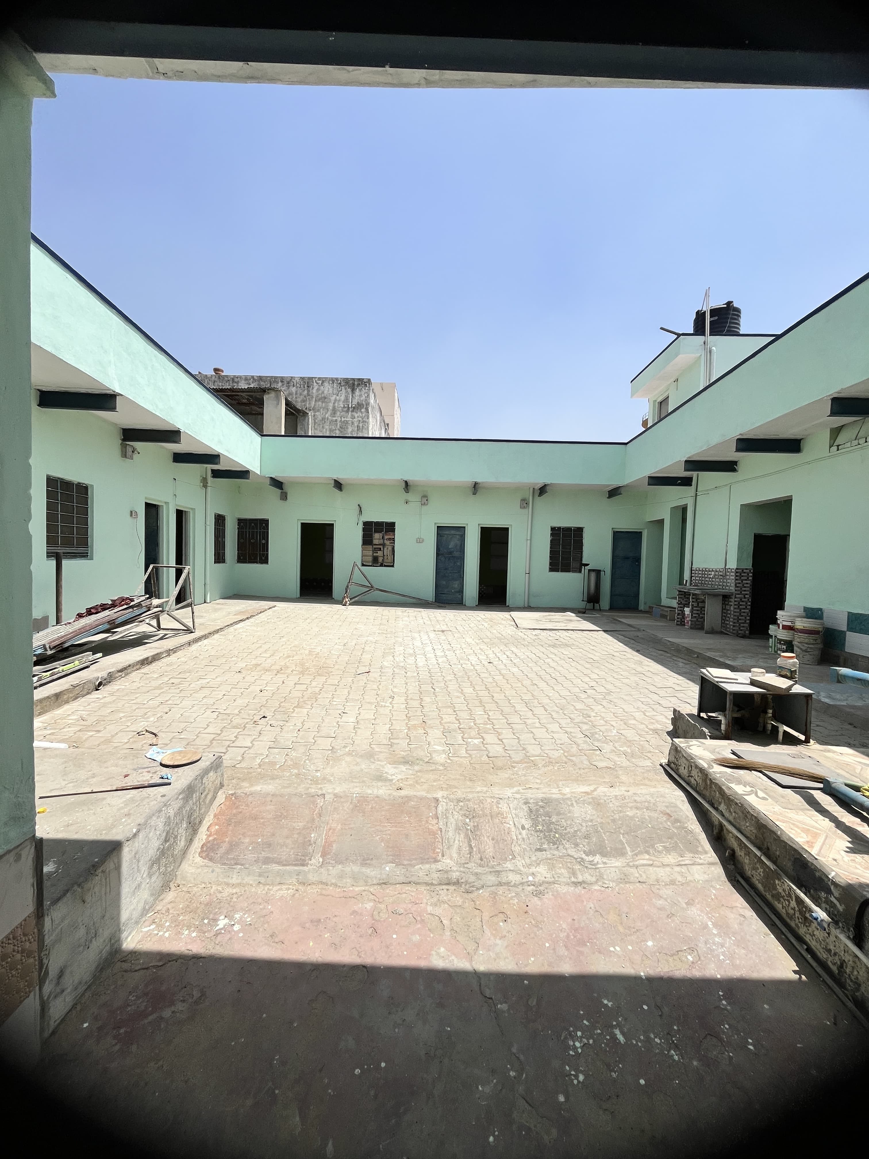 Hostel space available for rent for Girsl & Boys near aadhar coaching