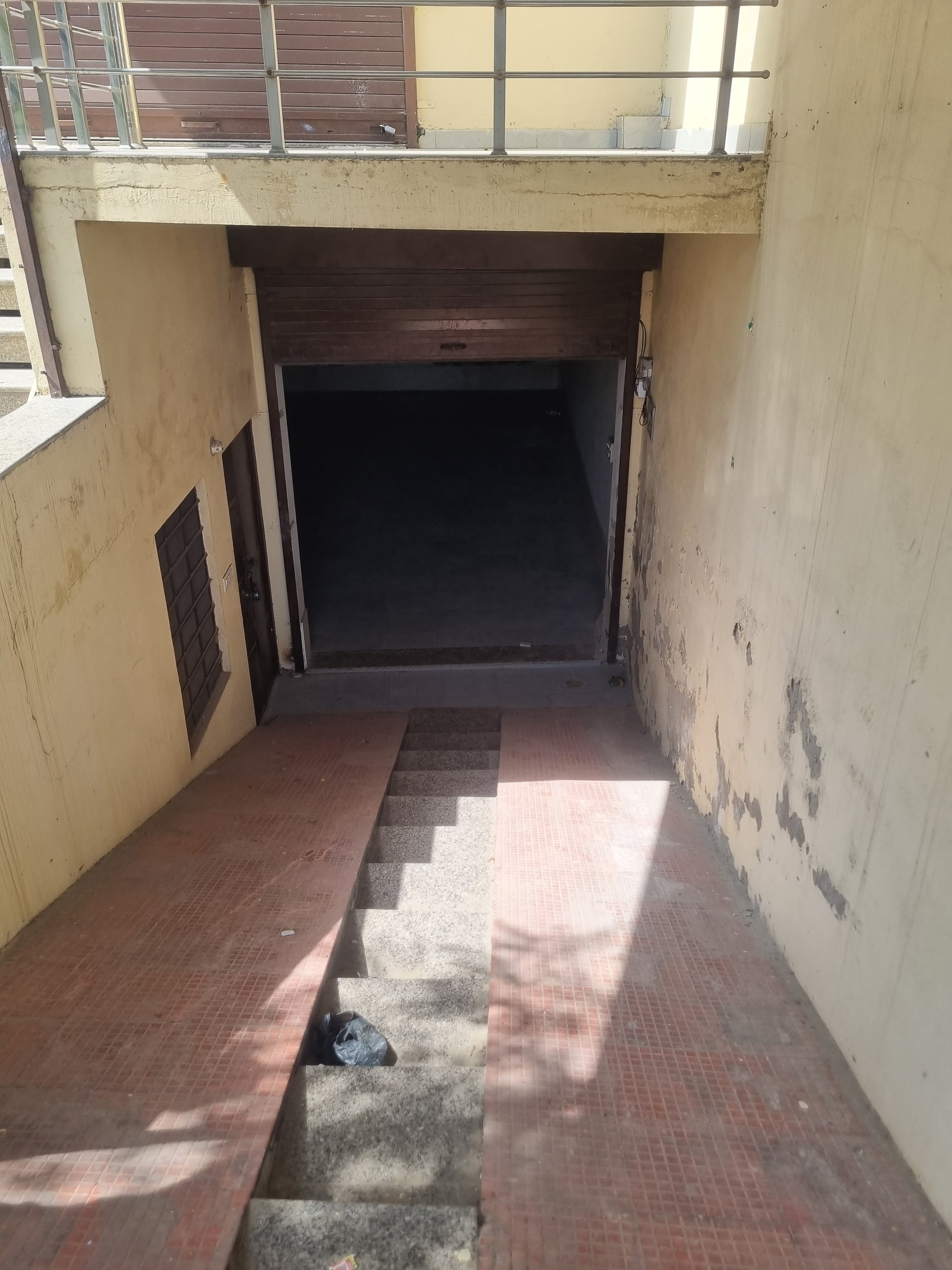 Hall/Godown for Rent