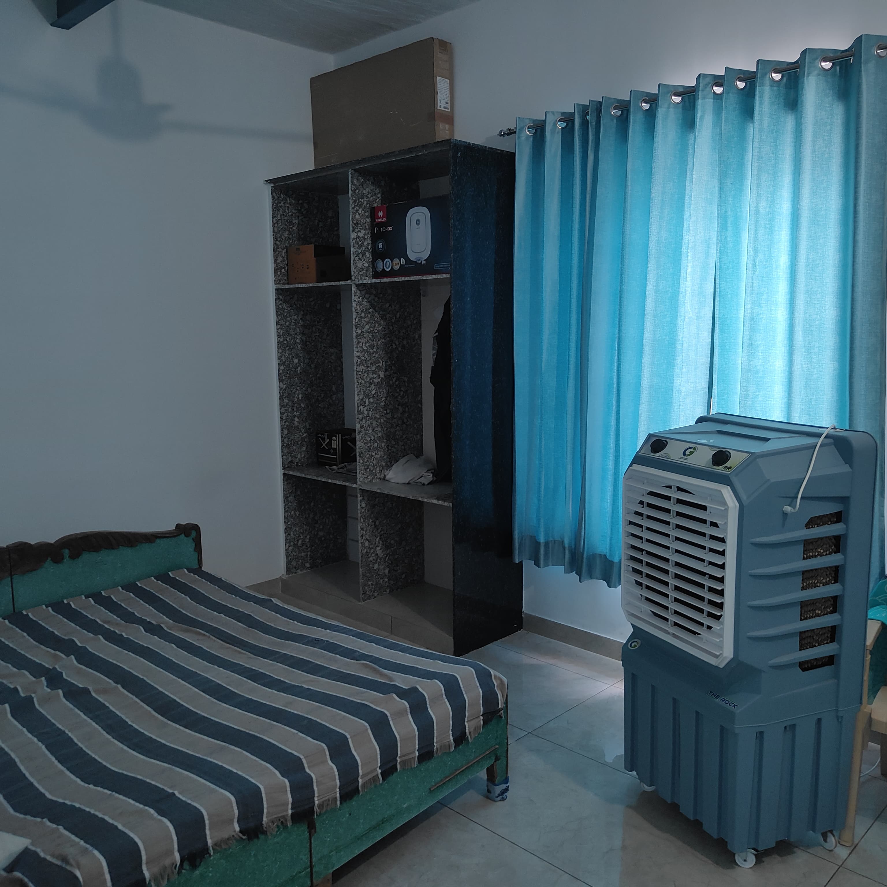 2 RK in Apartment for Rent for Sibling, Employee, Couple, Students, Family, Girls