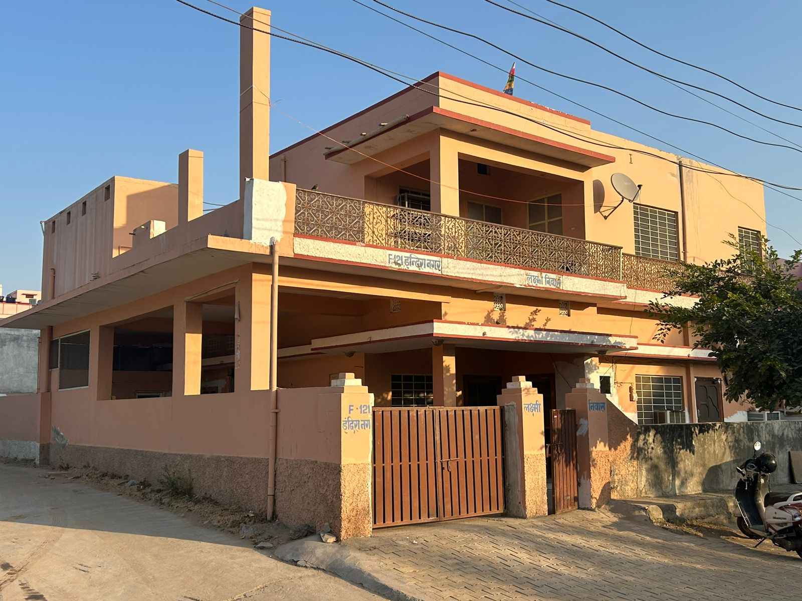 4+ BHK House/Villa for rent to Boy