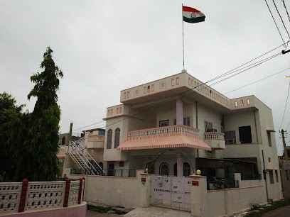 1 RK House/Villa for rent to Girl, Family