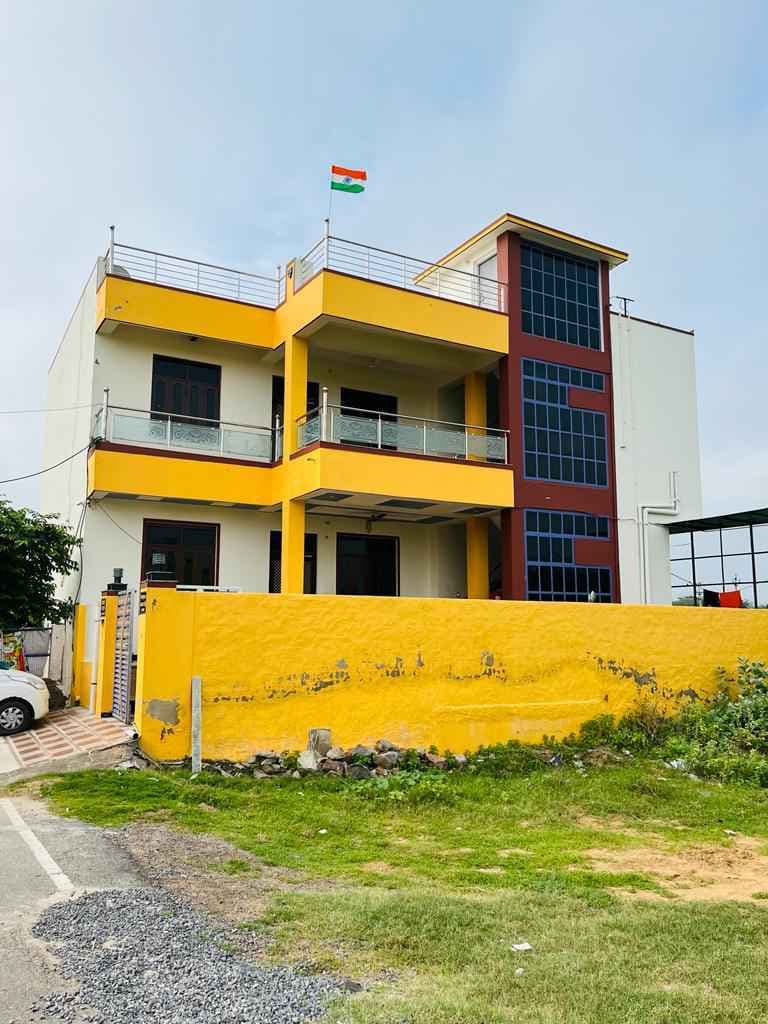 2 BHK House/Villa for rent to Family, Girl
