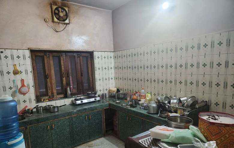 2 BHK House/Villa for rent to Family, Girls