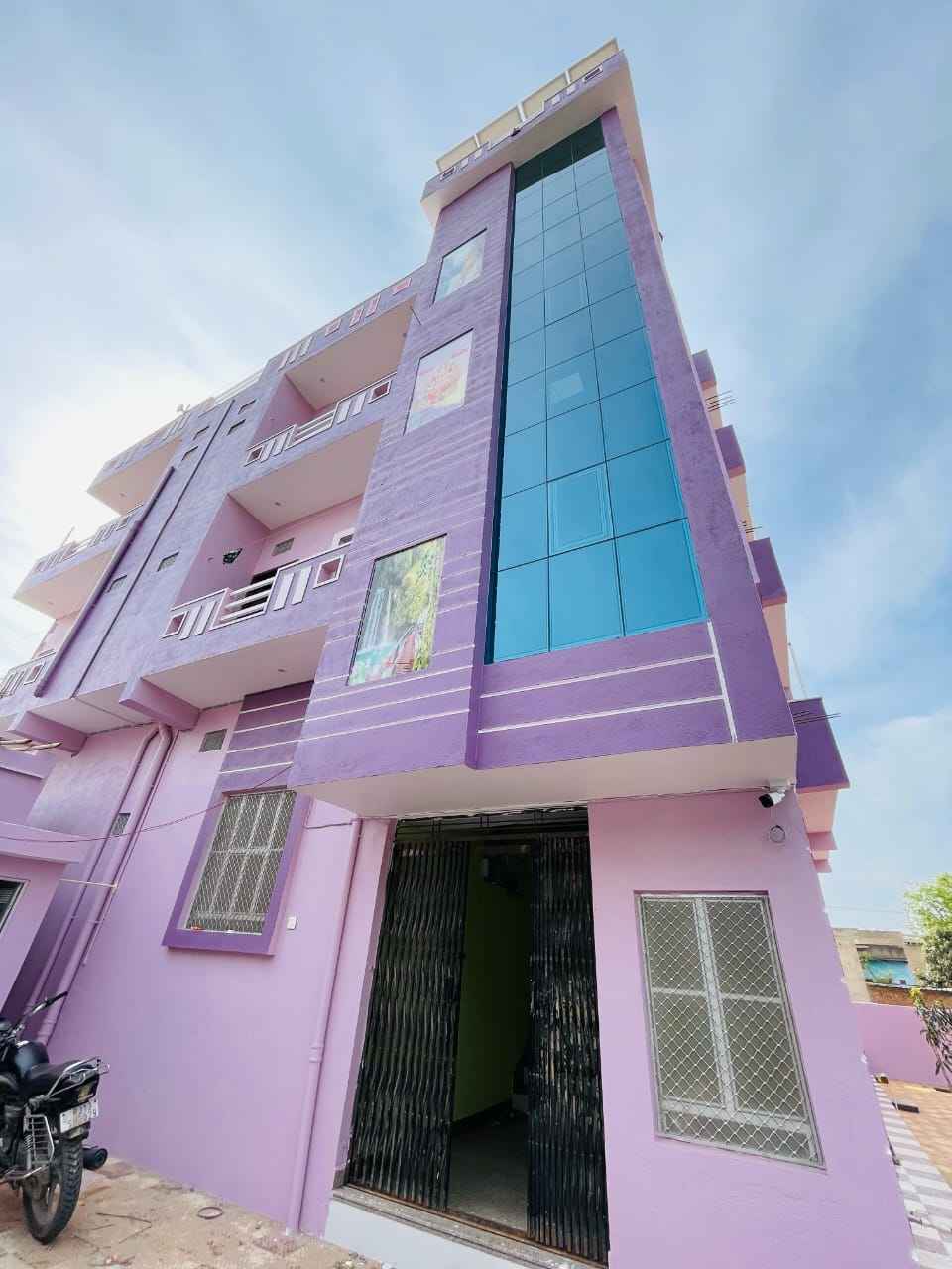 Hostel For Boys