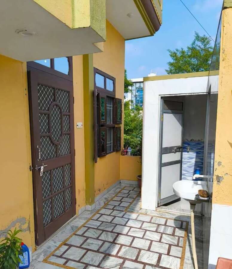 1 RK House/Villa for rent to Employee